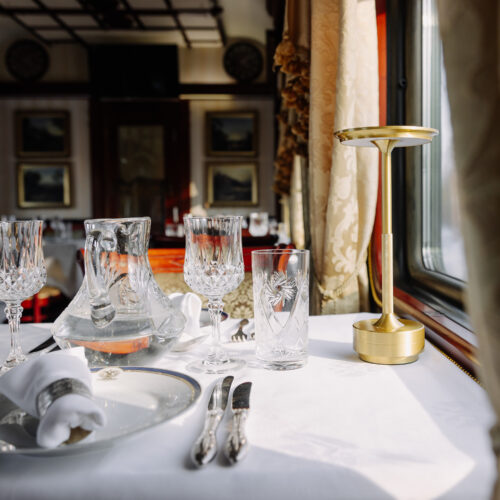 dining car 4